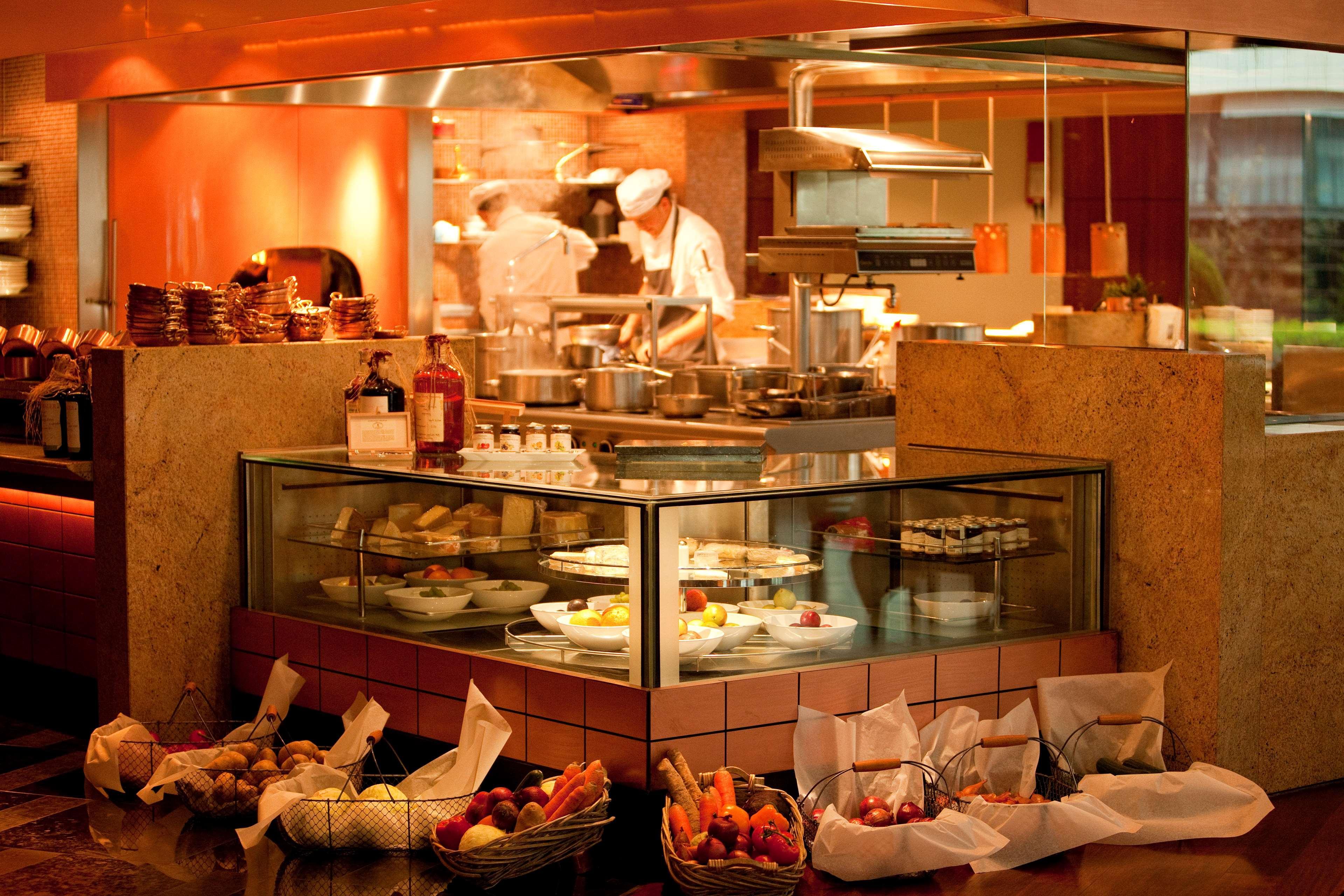 Park Hyatt Zurich - City Center Luxury Екстериор снимка