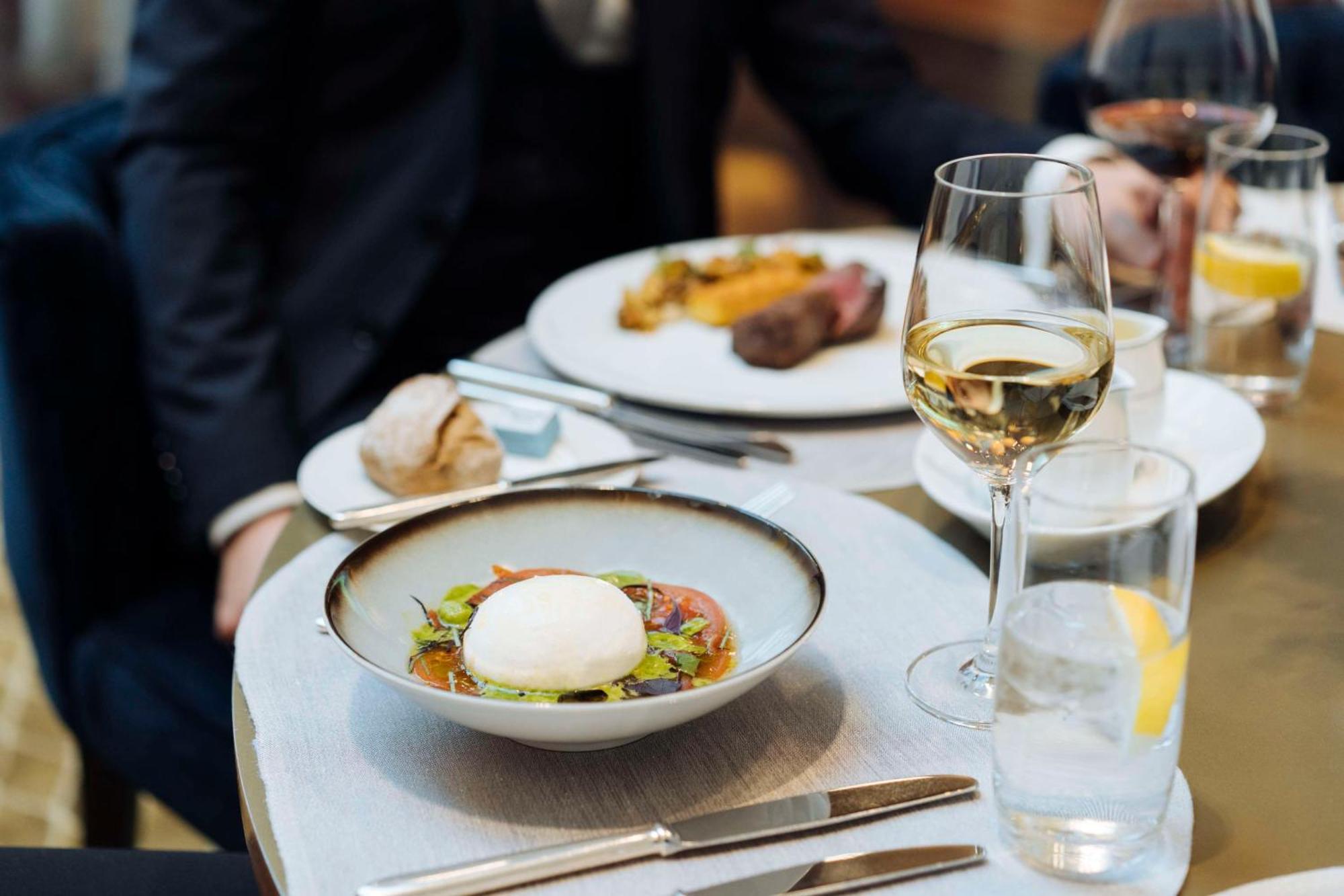 Park Hyatt Zurich - City Center Luxury Екстериор снимка